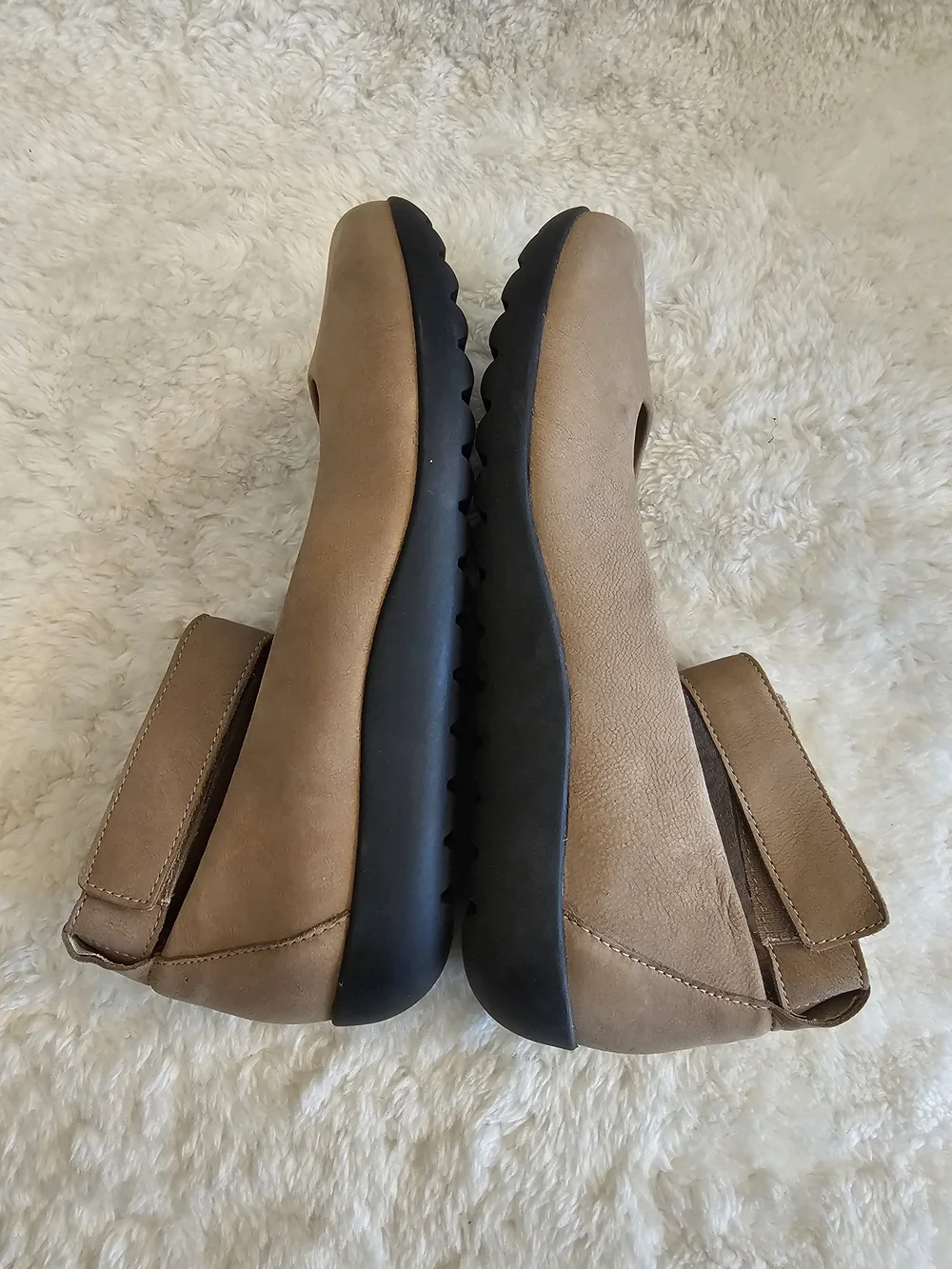 Clarks Medora Nina Mushroom Nubuck Leather Ankle Strap Flats Comfort US 8M NIB